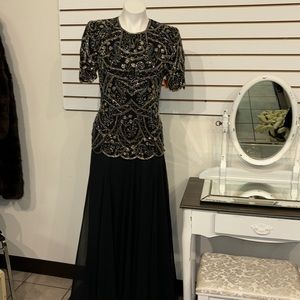 SCALA FORMAL Gown
